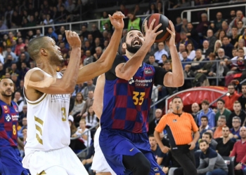 برشلونة يقهر غريمه التقليدي في كلاسيكو السلة