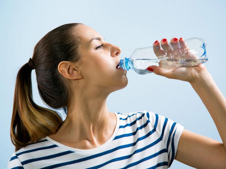 تخلص من العادات السيئة لشرب الماء واتبع هذه النصائح - الإمارات نيوز