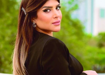 الفنانة الكويتية غدير السبتي توضّح سبب إصابة والدتها بالزهايمر