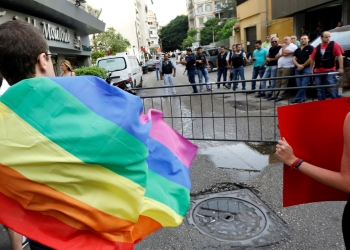 دولة لاتينية تقر مشروع قانون زواج المثليين
