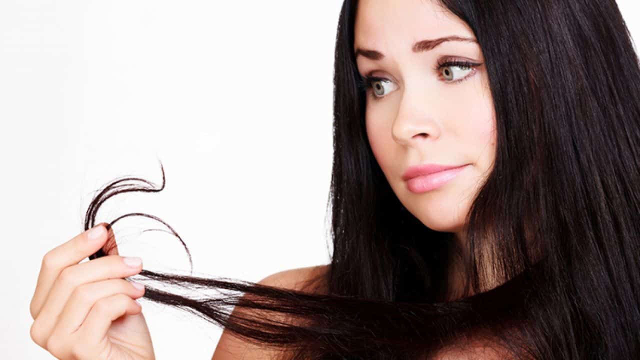 كيف تقوي بصيلات الشعر وفروة الرأس بمواد طبيعية من منزلك؟ 