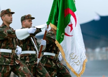 الجزائر تضاعف ميزانيتها الدفاعية للعام القادم