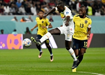 مدرب السنغال يشبه مواجهة الإكوادور بنصف نهائي كأس الأمم الإفريقية