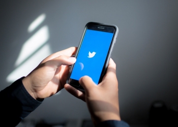 "تويتر" يكشف عن سياسة جديدة بشأن تعليق حسابات المستخدمين