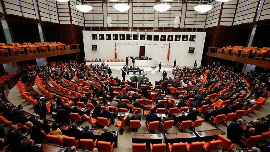 تركيا.. اللجنة الدستورية في البرلمان تقبل مقترح قانون الحجاب