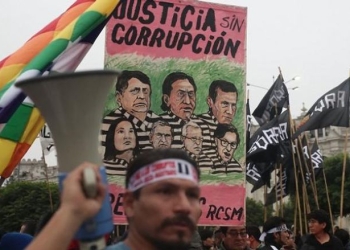 آلاف المتظاهرين يهتفون لاستقالة رئيسة البيرو