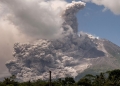 قتلى جراء ثوران بركان في إندونيسيا
