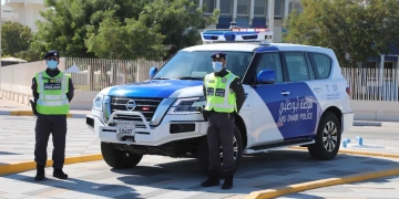 الأحوال الجوية تدفع شرطة أبوظبي إلى تخفض السرعة على طريقين