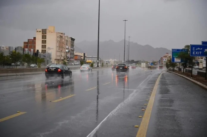 الأرصاد: أمطار رعدية وغبار ورياح نشطة على معظم مناطق المملكة اعتبارًا من الأربعاء