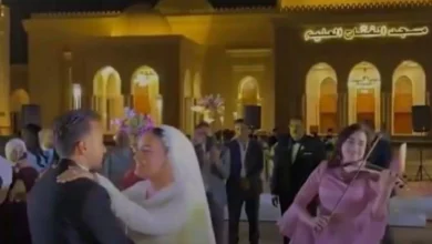 ماذا حدث في ساحة مسجد الفتاح العليم؟.. حفل زفاف مصري يثير عاصفة من الردود (فيديو)